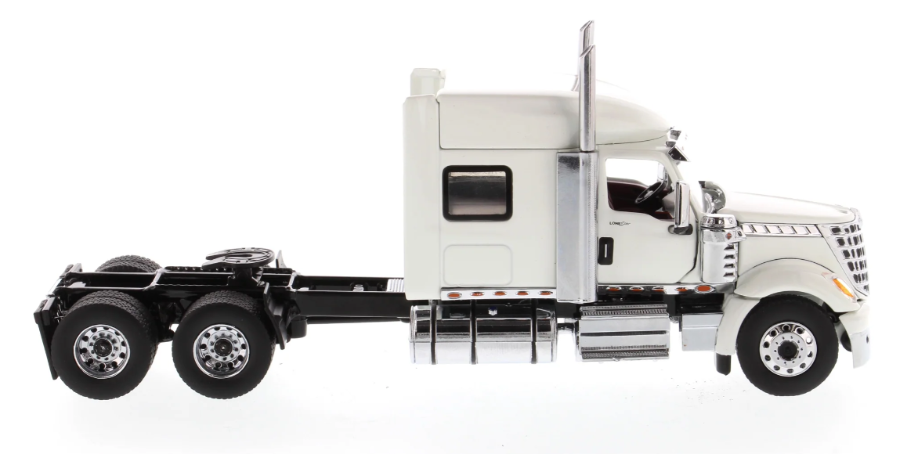 1:50 International Lone Star SFFA Tandem with 72" Sleeper - White - 71024