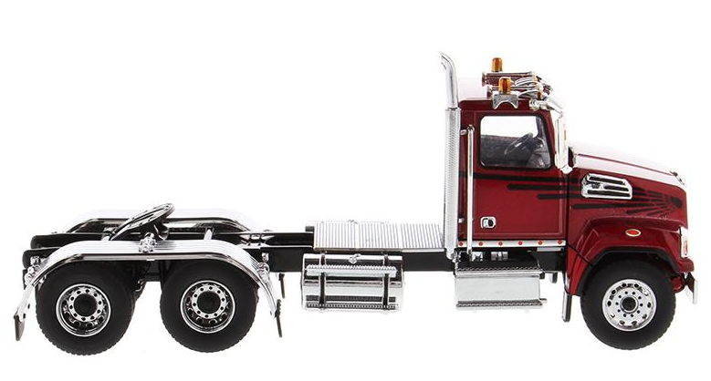 1:50 Western Star 4700 SFFA Tandem Red Day Cab - 71037