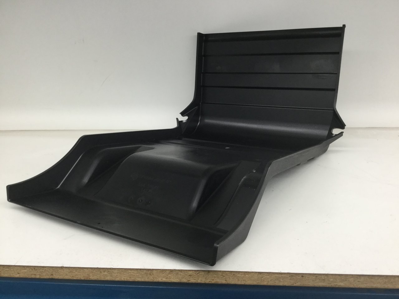 Automann 564.59846 Battery Box Cover for Kenworth - 564.59846